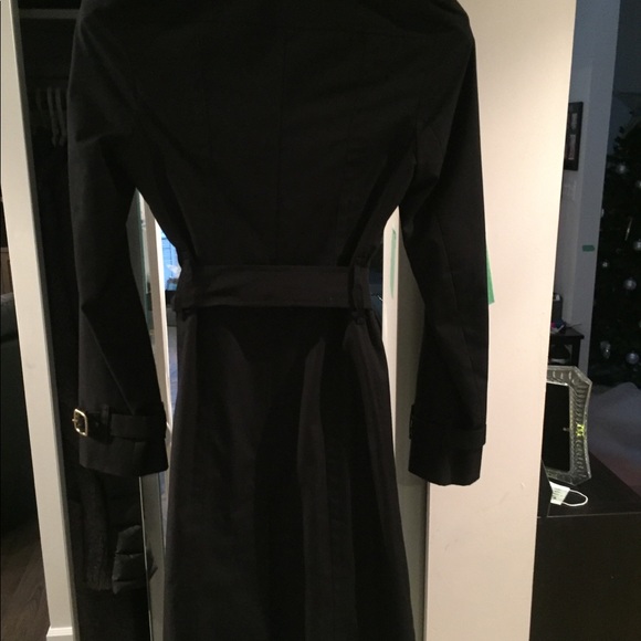 Size 4 Burberry Rain Coat - Picture 4 of 6